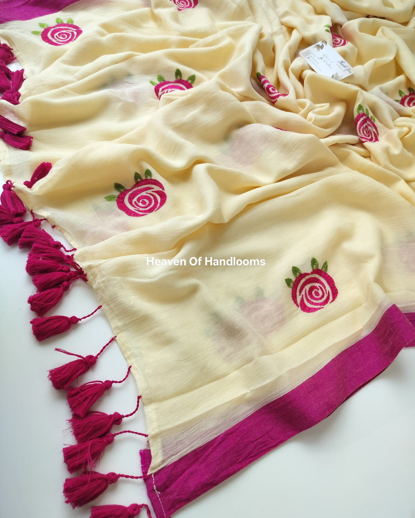 Embroidery Saree - Cream Roja Poo