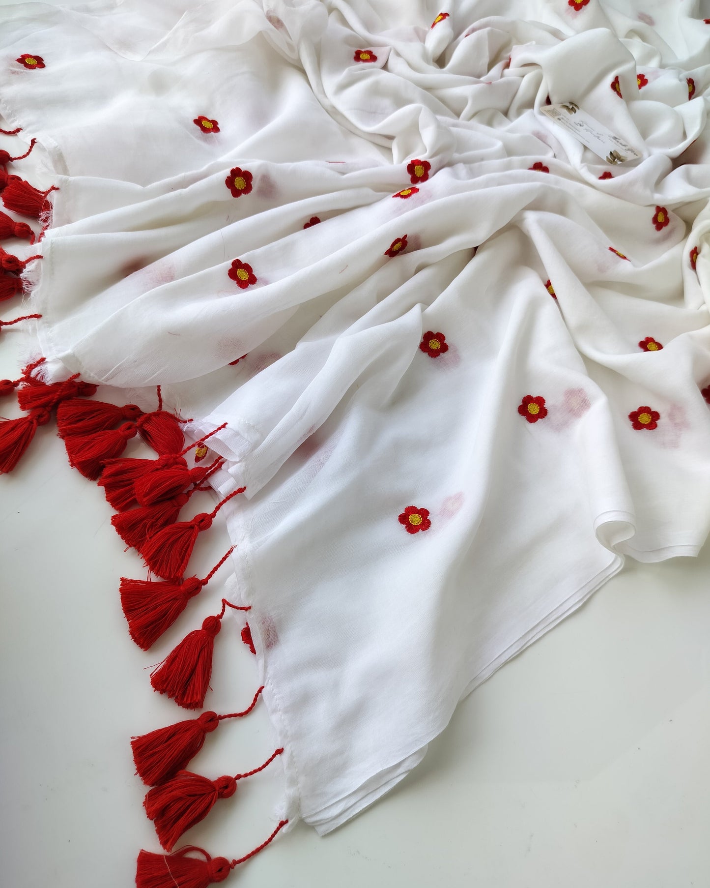 Embroidery Saree - White Blossom