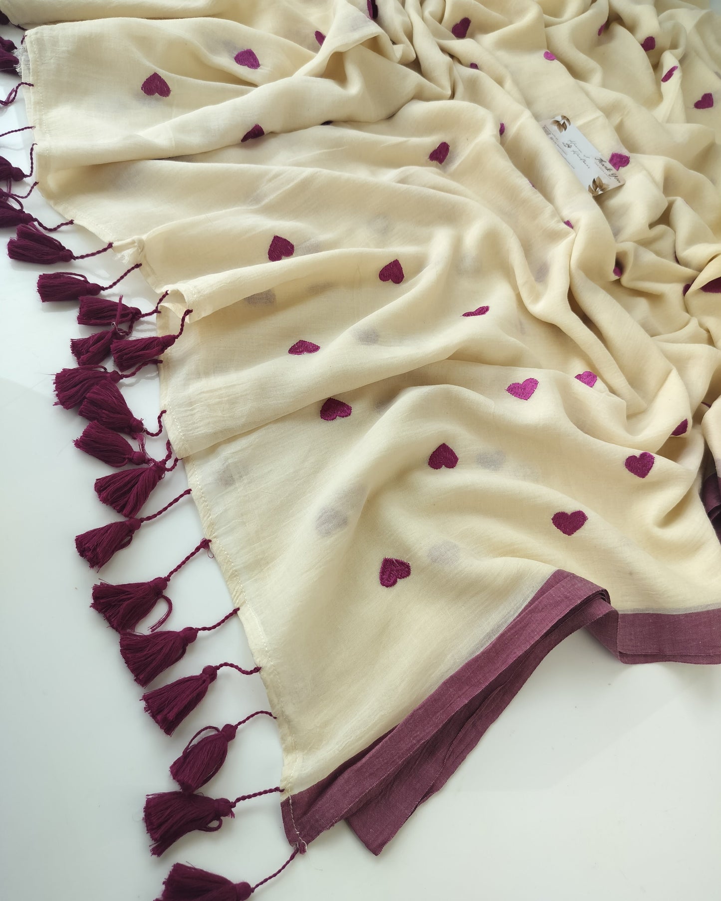 Embroidery Saree - Cream Heart