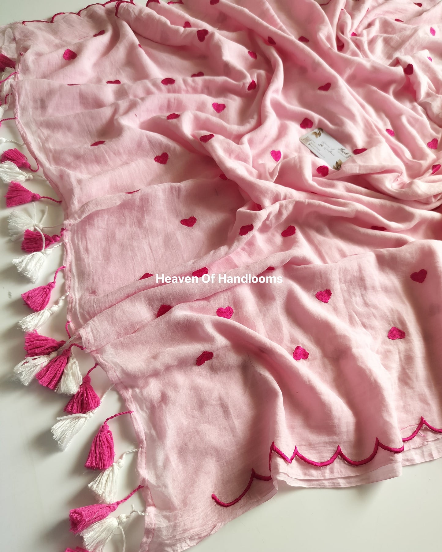 Embroidery Saree - Scallop Heart