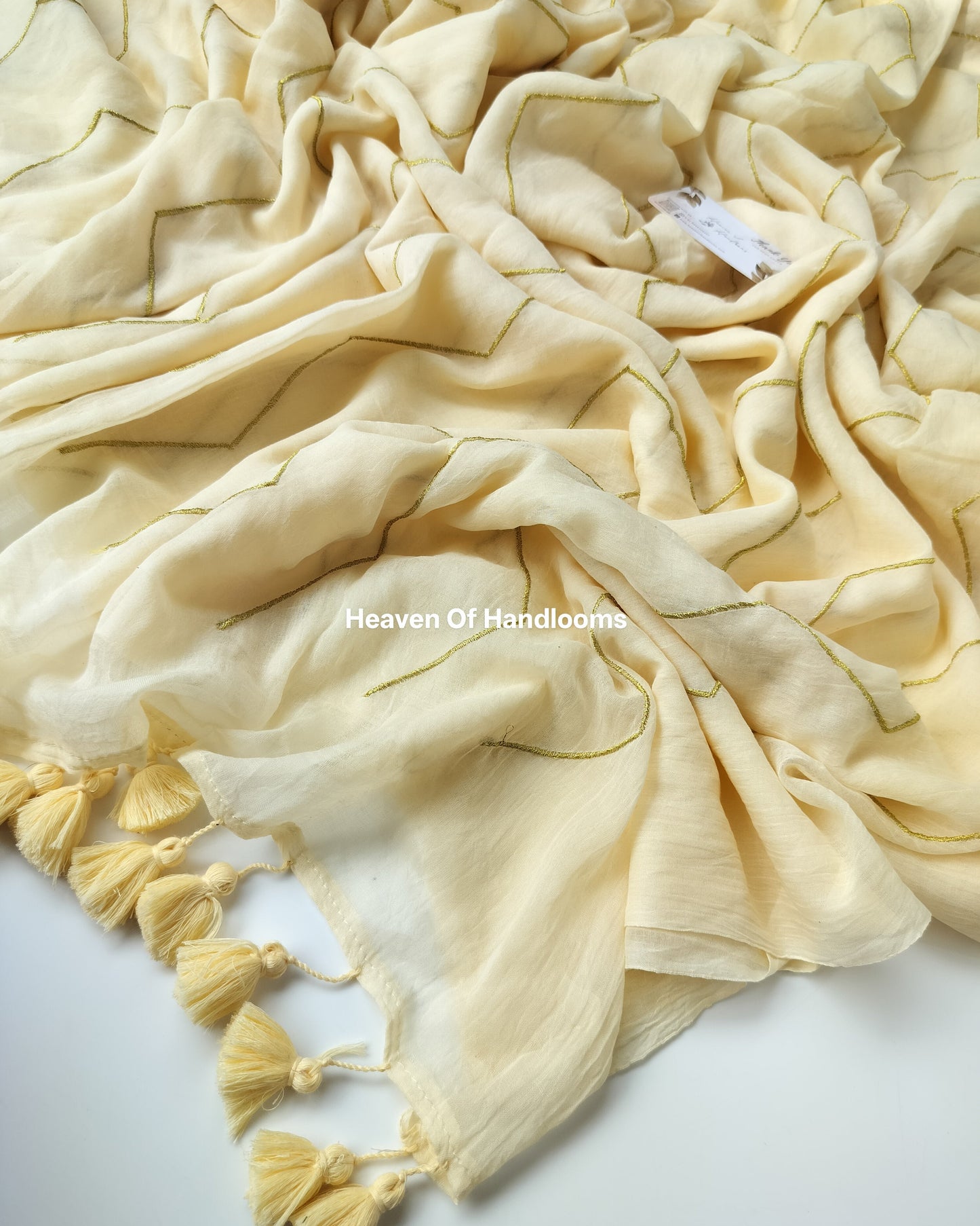 Embroidery Saree - Cream Zig Zag