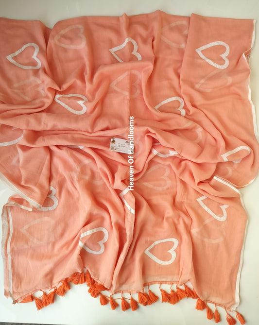 Hand Painted Saree - Peach White Heart
