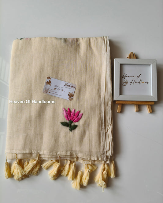 Premium Hand Stitch - Cream Lotus