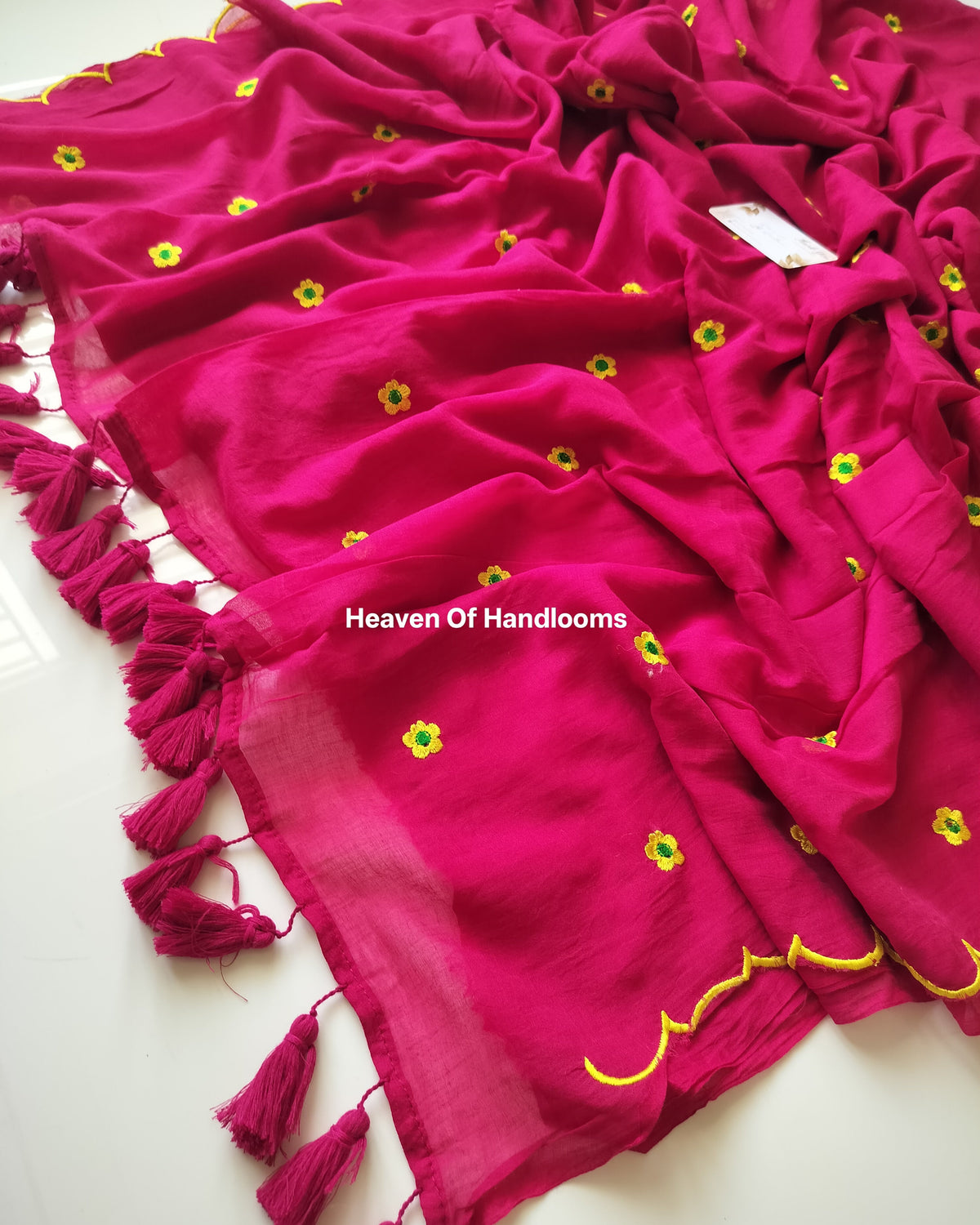 Embroidery Saree - Rani Scallop