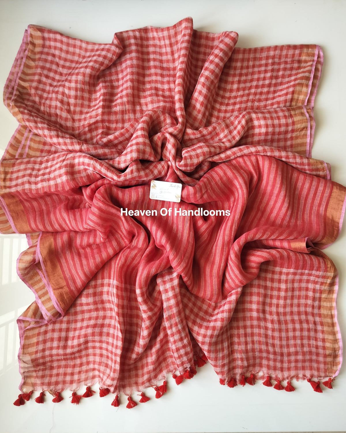 Linen by Linen - Strawberry  Box