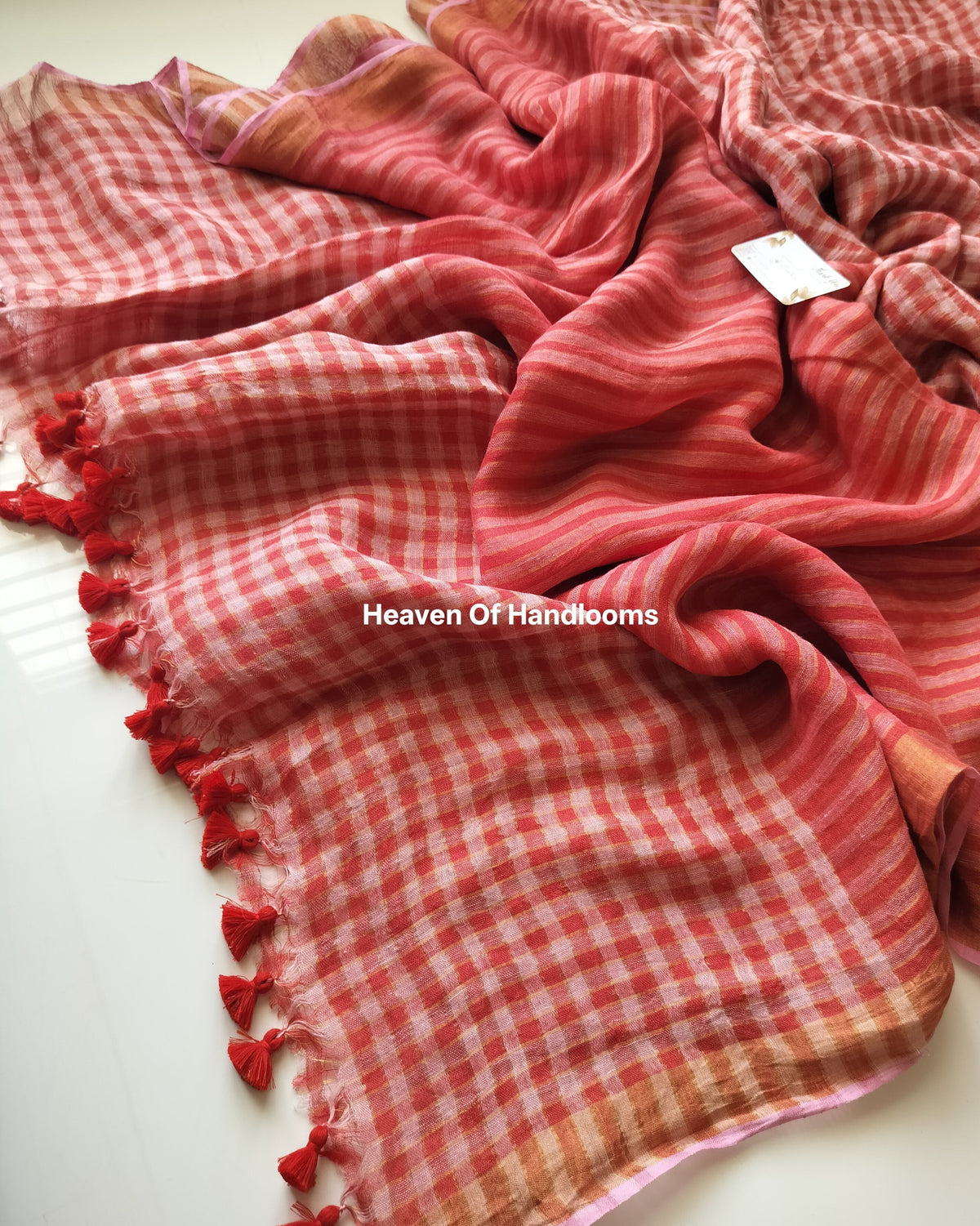 Linen by Linen - Strawberry  Box