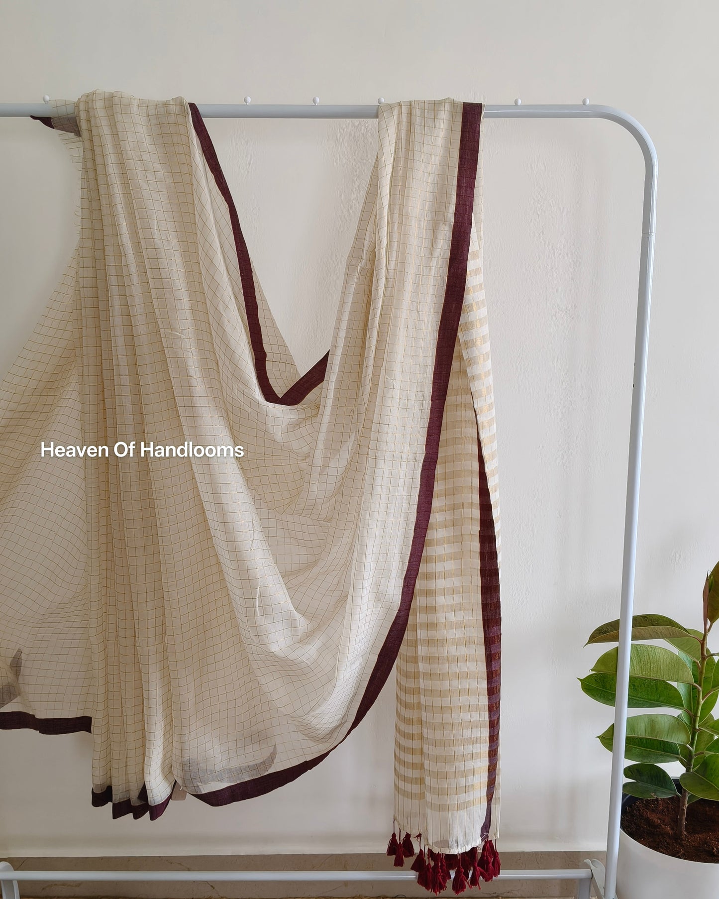 Onam-Vishu Saree -Cream Check Marron Border