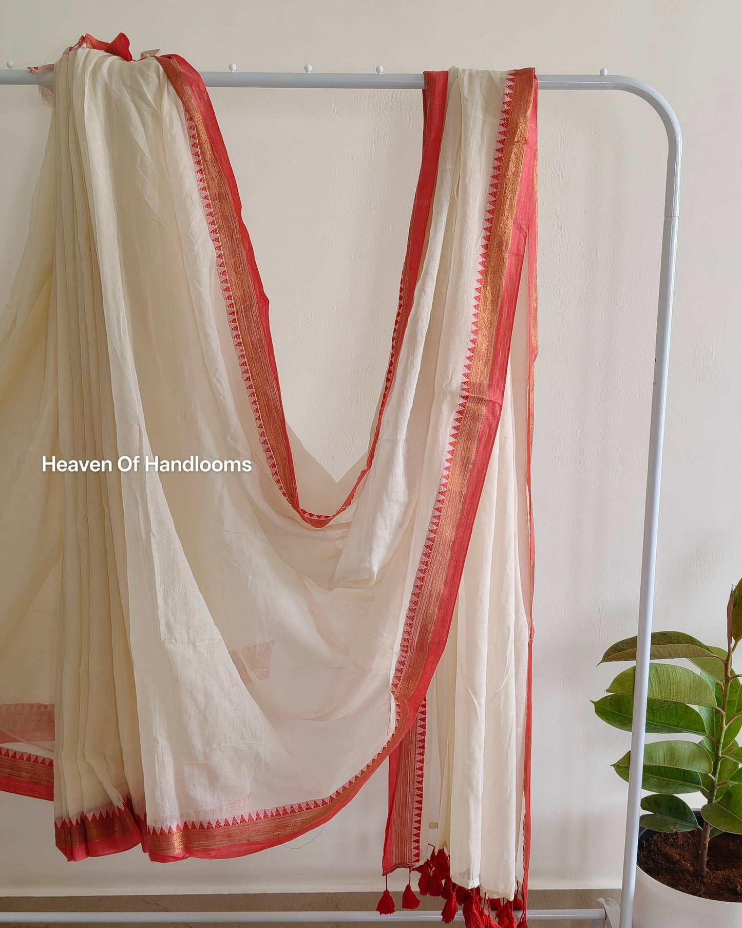 Onam-Vishu Saree - Red Temple Border